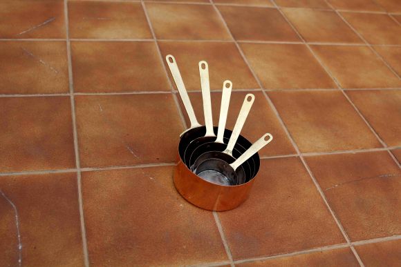 Набор тяжелых медных ковшей с латунными ручками