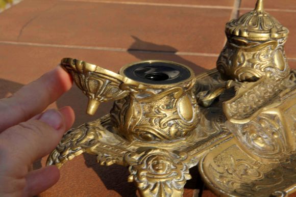 Старинная чернильница из бронзы с патиной. Европа. Начало 20 века