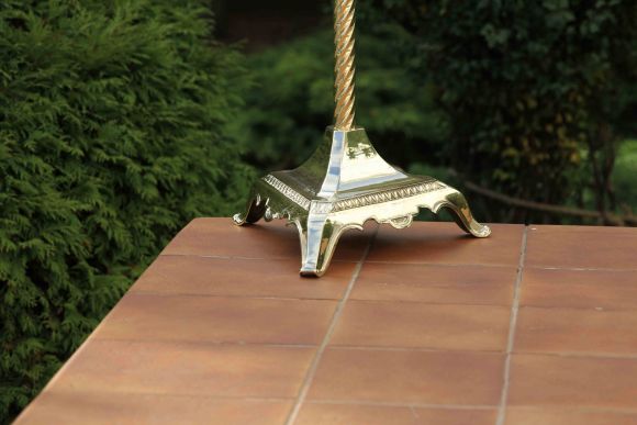 Винтажная латунная вешалка на интересной ноге