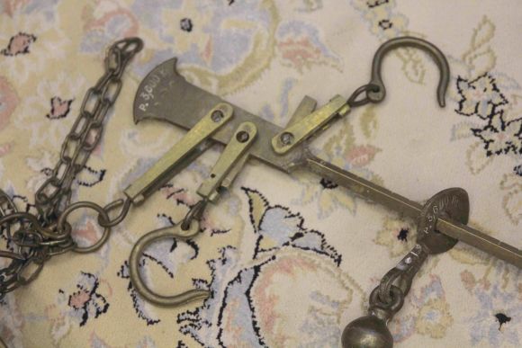 Необычные антикварные весы. Европа. Начало 20 века