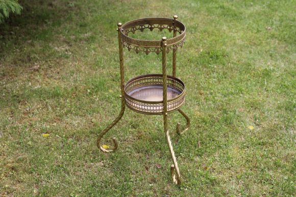 Винтажная подставка для цветов из латуни.