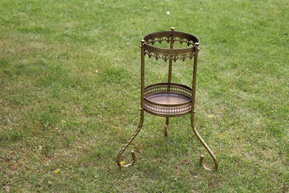 Винтажная подставка для цветов из латуни.