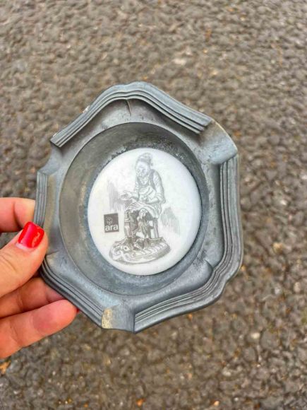 Оловянная пепельница с вставкой. Германия