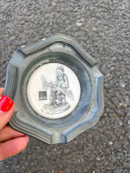 Оловянная пепельница с вставкой. Германия