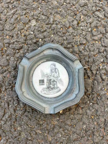 Оловянная пепельница с вставкой. Германия