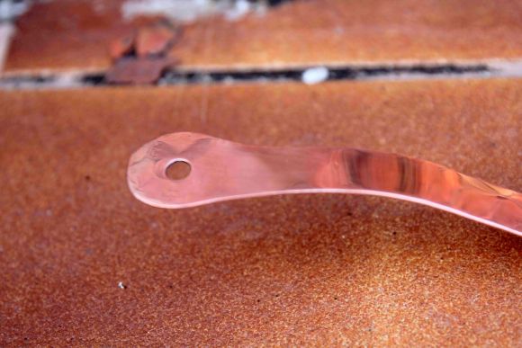 Медный подсвечник из средневековья. Европа