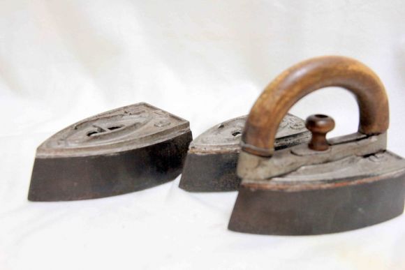 Очень редкий экземпляр утюга три в одном. Европа. начало 20 вв Очень редкий экземпляр утюга три в одном. Европа. начало 20 вв