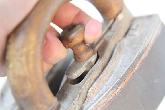 Очень редкий экземпляр утюга три в одном. Европа. начало 20 вв Очень редкий экземпляр утюга три в одном. Европа. начало 20 вв