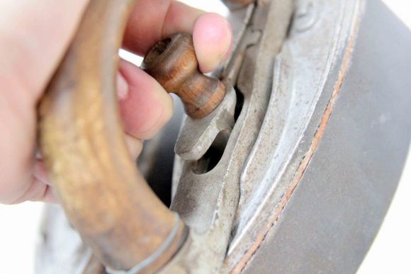 Очень редкий экземпляр утюга три в одном. Европа. начало 20 вв Очень редкий экземпляр утюга три в одном. Европа. начало 20 вв