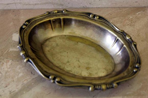 Праздничное винтажное блюдо из латуни с покрытием. Европа.Начало 20 века