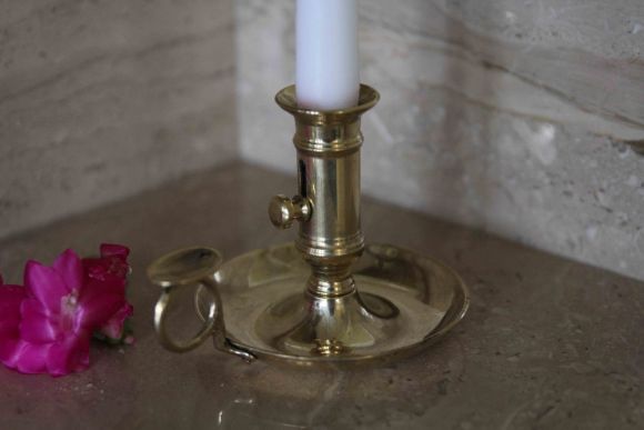 Антикварный подсвечник из латуни. Европа. Начало 20 века