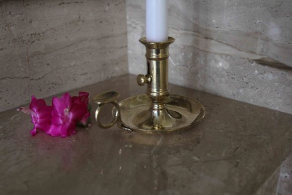 Антикварный подсвечник из латуни. Европа. Начало 20 века