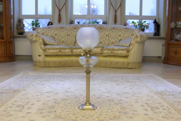 Невероятная потрясающая лампа колонна. Европа. Конец 19 века