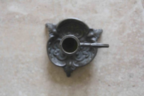 Очень красивые бронзовые подсвечники в патине