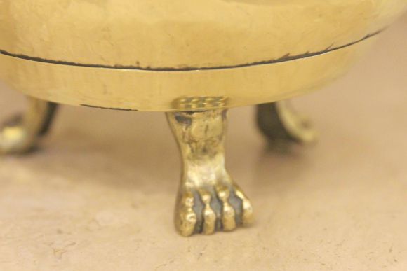 Старинный латунный умывальник-двуносик.