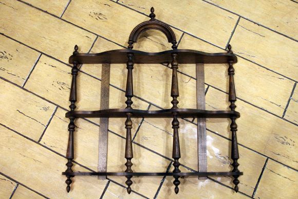 Старинная навесная легкая полка из дуба