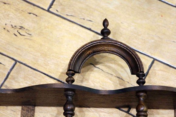 Старинная навесная легкая полка из дуба