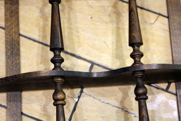 Старинная навесная легкая полка из дуба