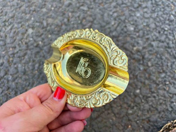 Латунная пепельница - форма овал. KRO