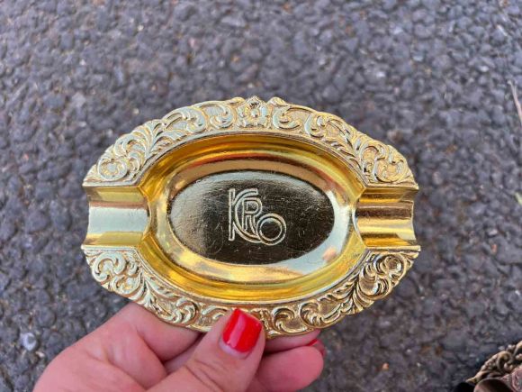 Латунная пепельница - форма овал. KRO