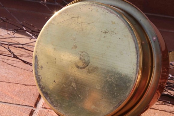 Медный чайник с фарфоровой ручкой, юбочкой и штампом