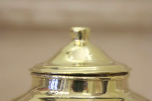 Замечательная винтажная новогодняя тортница с лопаткой.Европа.