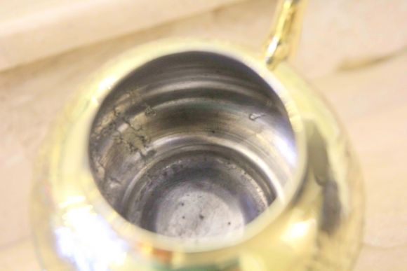 Замечательная винтажная новогодняя тортница с лопаткой.Европа.