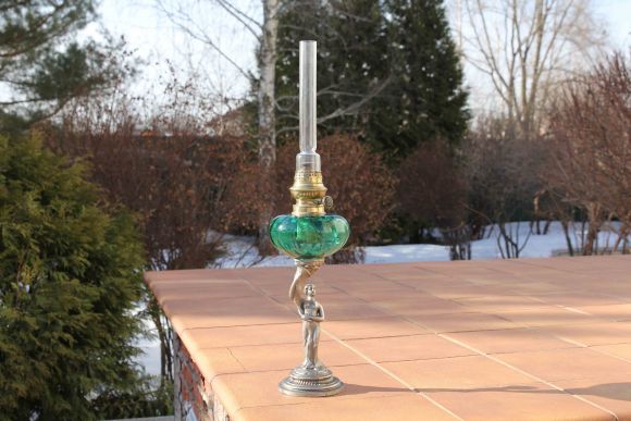 Невероятной красоты керосиновая лампа. Европа. Начало 20 в