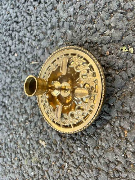 Оригинальная пепельница-подсвечник.