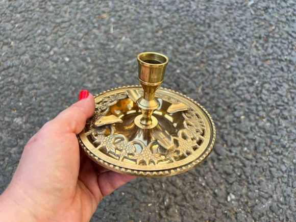 Оригинальная пепельница-подсвечник.