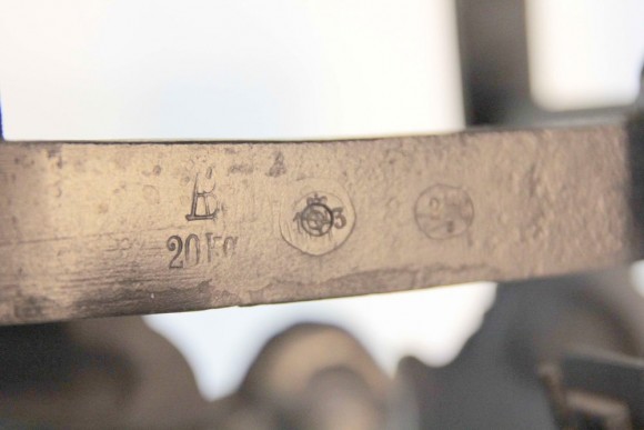 Старинные тяжелые весы на 20 кг. Чугунное литье. Европа