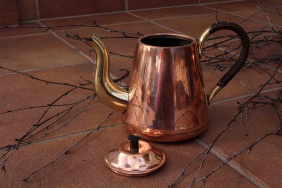 Медный чайничек под самовар с кожаной оплеткой
