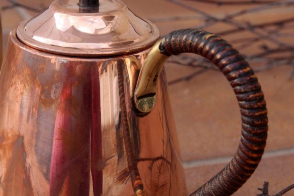 Медный чайничек под самовар с кожаной оплеткой
