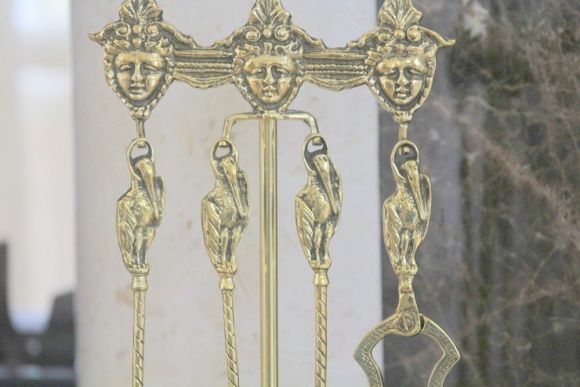 Старинный компактный печной набор из латуни