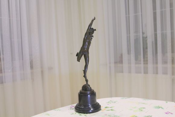 Винтажная медная статуэтка Меркурий