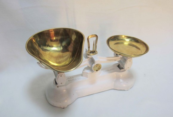 Чугунные английские Весы В прекрасном состоянии. Начало 20 век. Европа