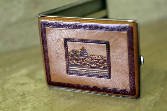 Стильная сигаретница,с китайскими мотивами. Европа. Начало 20 века