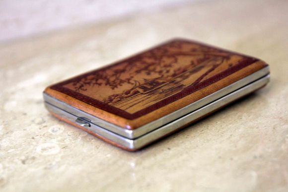 Стильная сигаретница,с китайскими мотивами. Европа. Начало 20 века