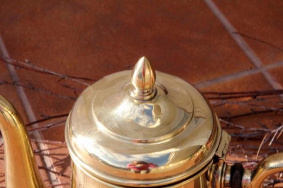 Чайник - кофейник из латуни. Идеальная форма. Европа