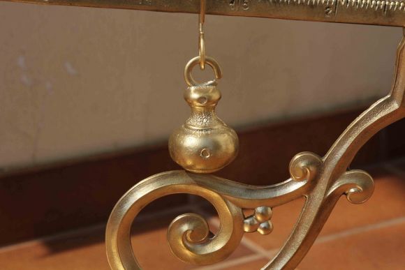 Очень необычные антикварные весы. Европа. Начало 20 века