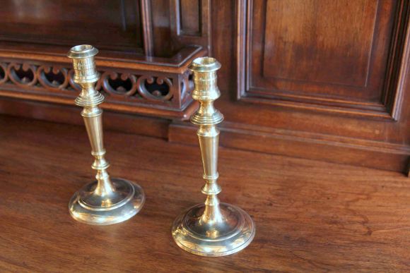 Крупные подсвечники из массива латуни