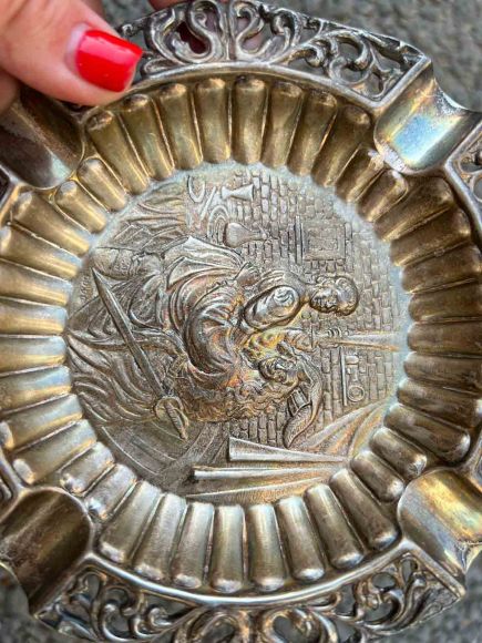 Очаровательная латунная посеребренная пепельница