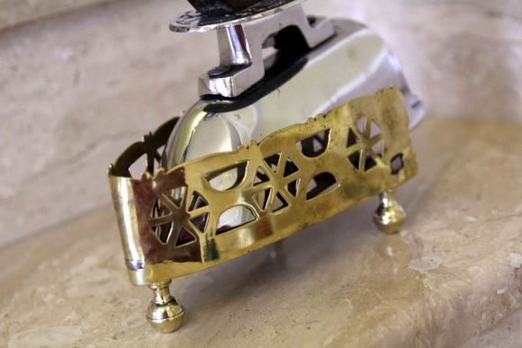 Латунная подставка под утюг. Состояние супер. Европа. Начало 20 века