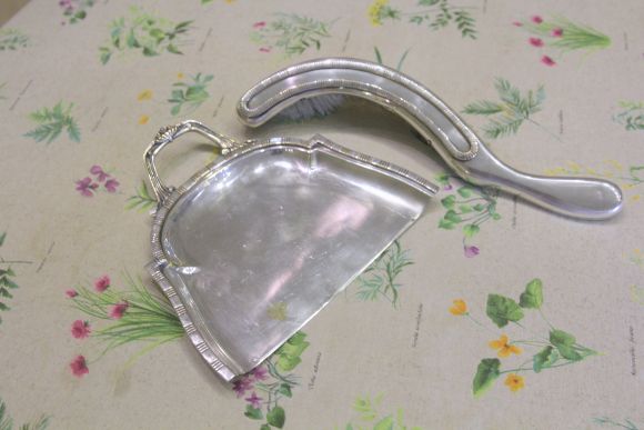 Антикварный набор для  уборки крошек со стола