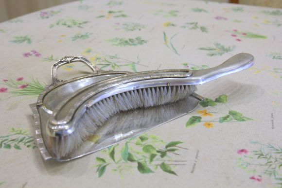 Антикварный набор для  уборки крошек со стола