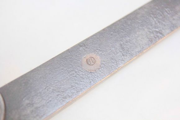 Латунные весы на цепях и чугунном основании. Конец 19 века