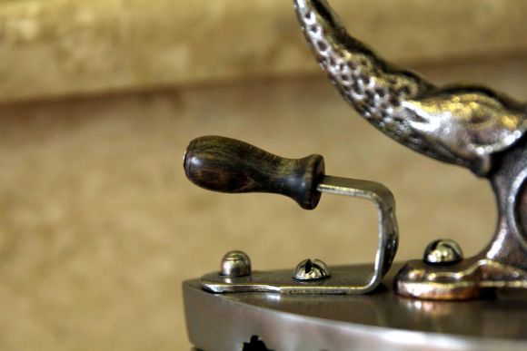 Старинный утюг с рыбками. Состояние идеальное. Европа. Начало 20 века