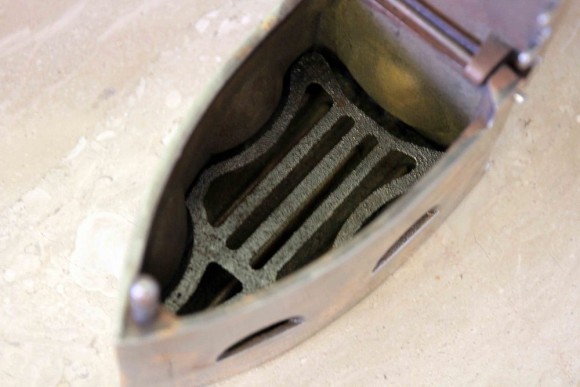 Старинный утюг с рыбками. Состояние идеальное. Европа. Начало 20 века