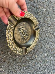 Круглая металлическая  пепельница ИГРОКИ