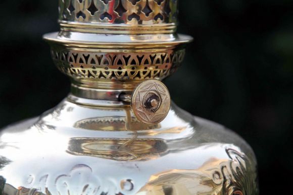 Симпатичная, антикварная пара керосиновых ламп. Европа. Начало 20 века